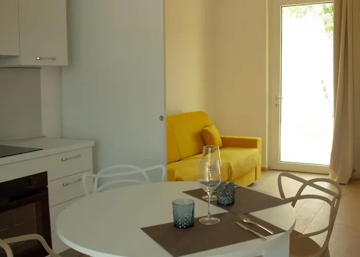 Sunshine Luxury Apartments - Private Pool And Beach - Policoro Lido